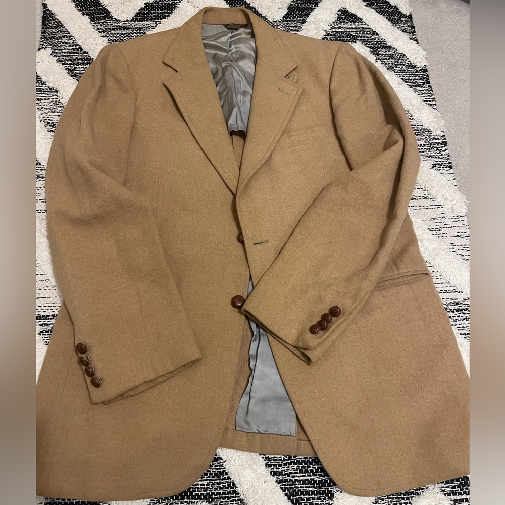 Men’s Cesarani Wool Blazer!!